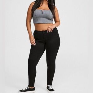 Torrid Luxe Skinny Sateen Stretch Black Jeans Size 16S
